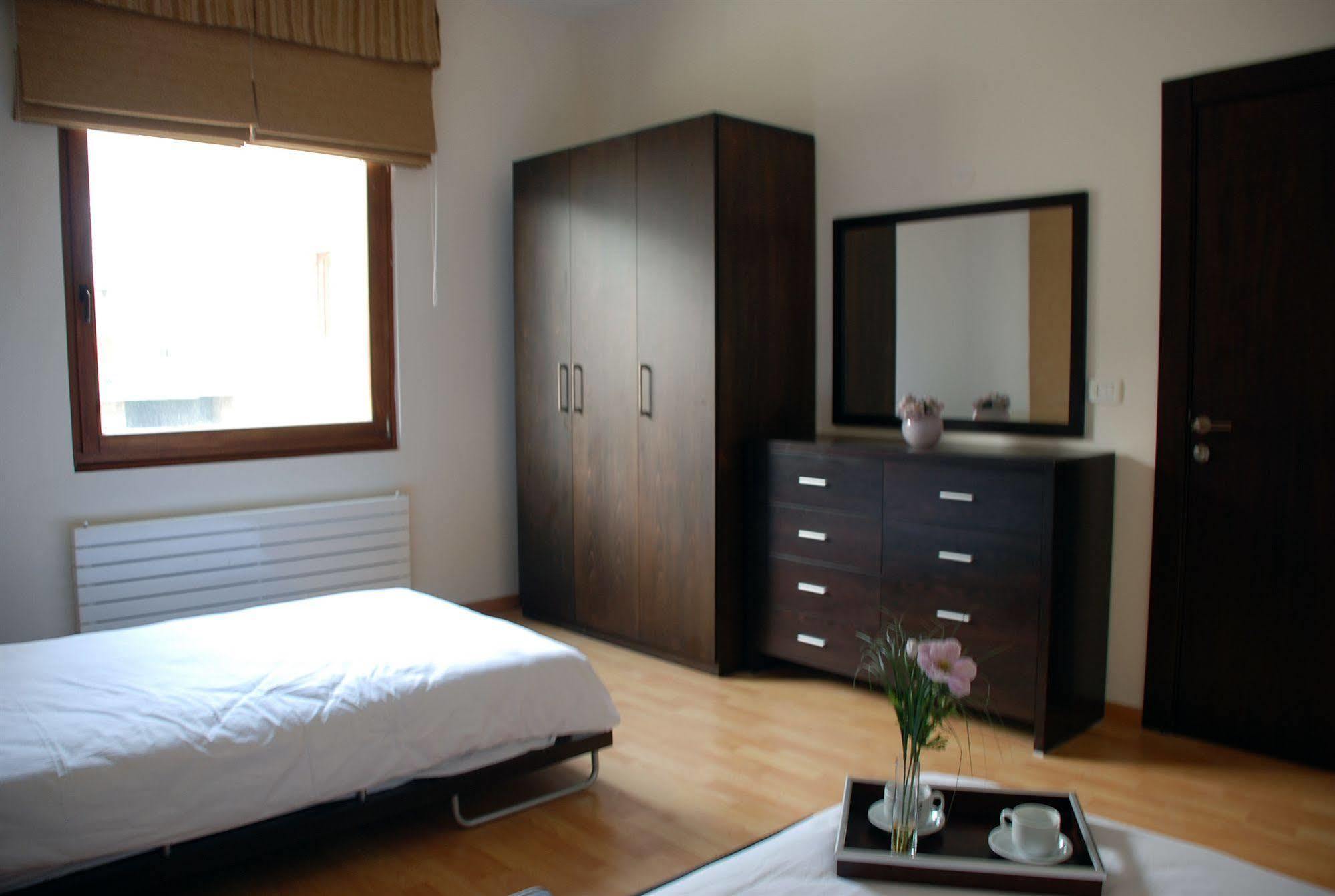 City Suite Aaley Exteriör bild
