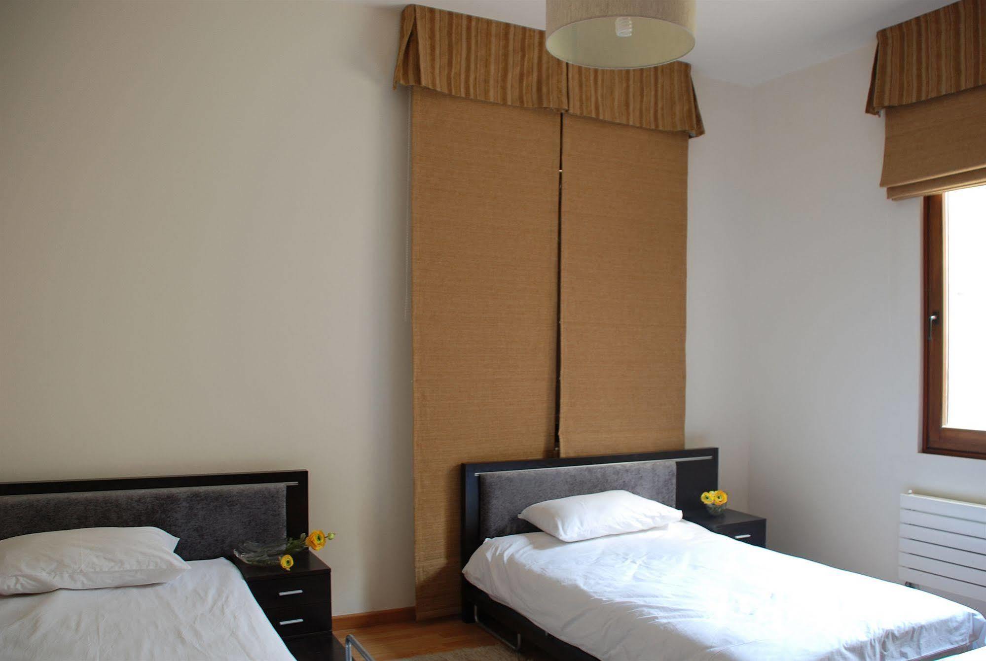 City Suite Aaley Exteriör bild